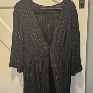 Torrid blouse/gold pin stripe size 1